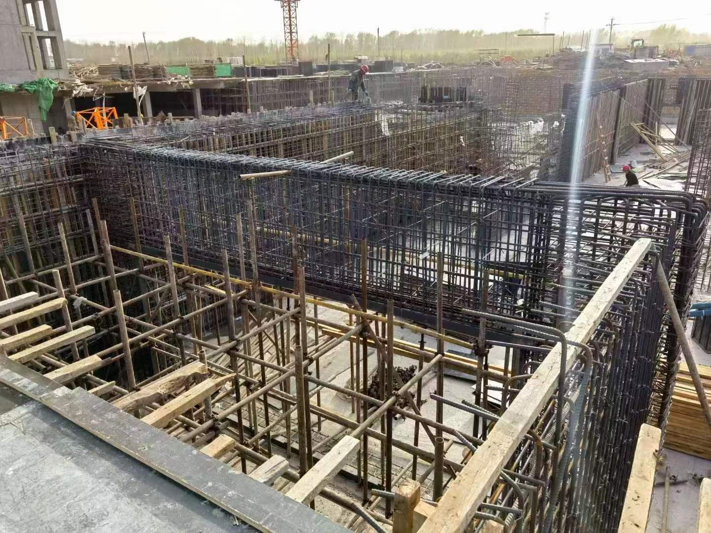 桂平建筑基础筏板施工时混凝土有哪些常见问题?